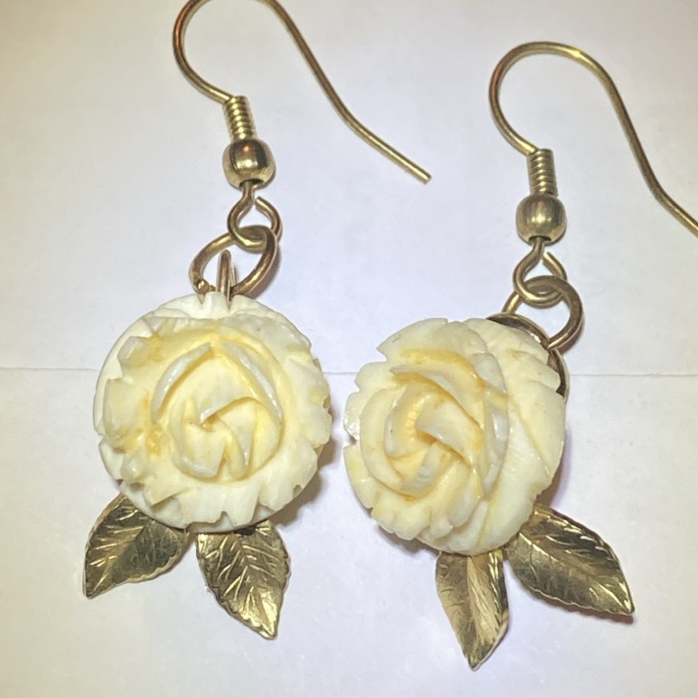 🌙Vtg. KREMENTZ Rose Flower hook style - Picture 4 of 6